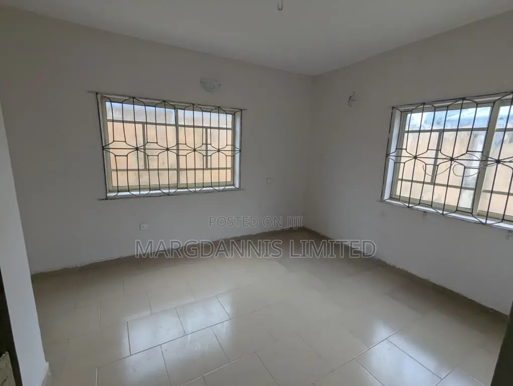 2bdrm Block of Flats in Igbe, Igbogbo for rent