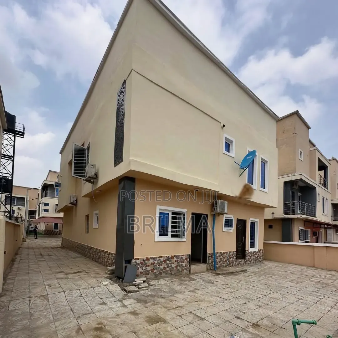 4bdrm Duplex in Mabushi for sale