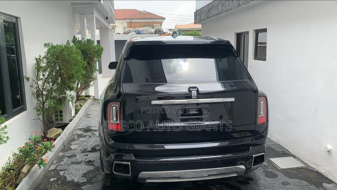 Rolls-Royce Cullinan Base 2020 Black