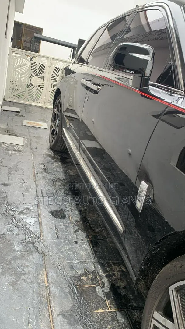 Rolls-Royce Cullinan Base 2020 Black