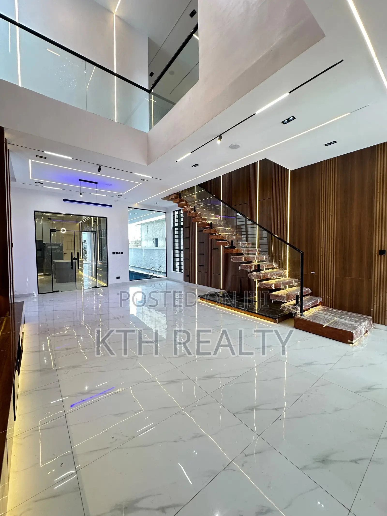 5bdrm Duplex in Ikota Gra for sale