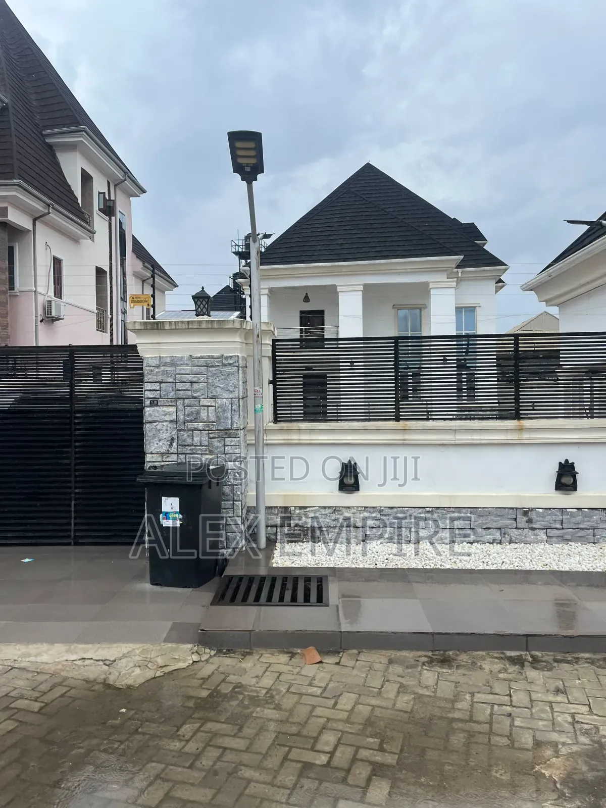 6bdrm Duplex in Ago Palace for sale