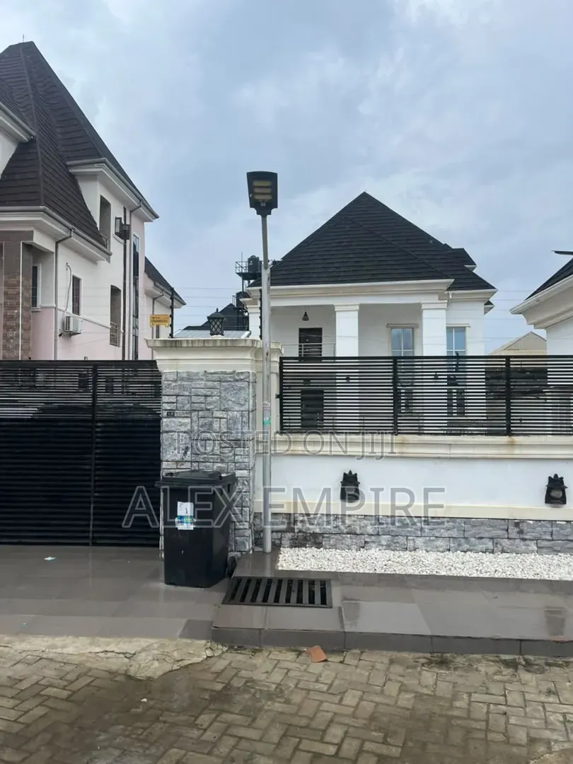 6bdrm Duplex in Ago Palace for sale