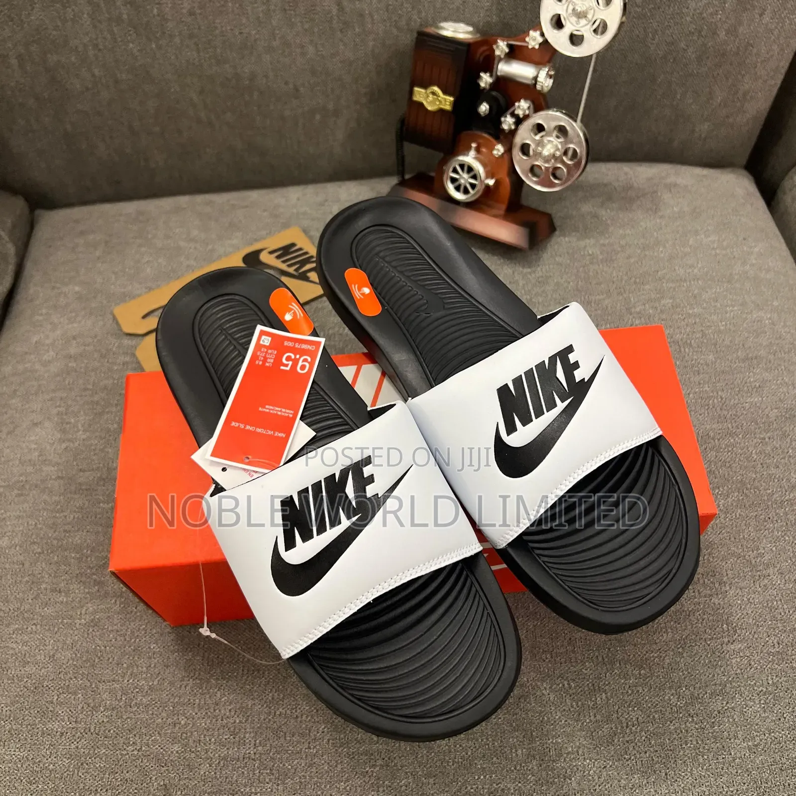 Fully Boxed Original Nike Slides Frank 7d H