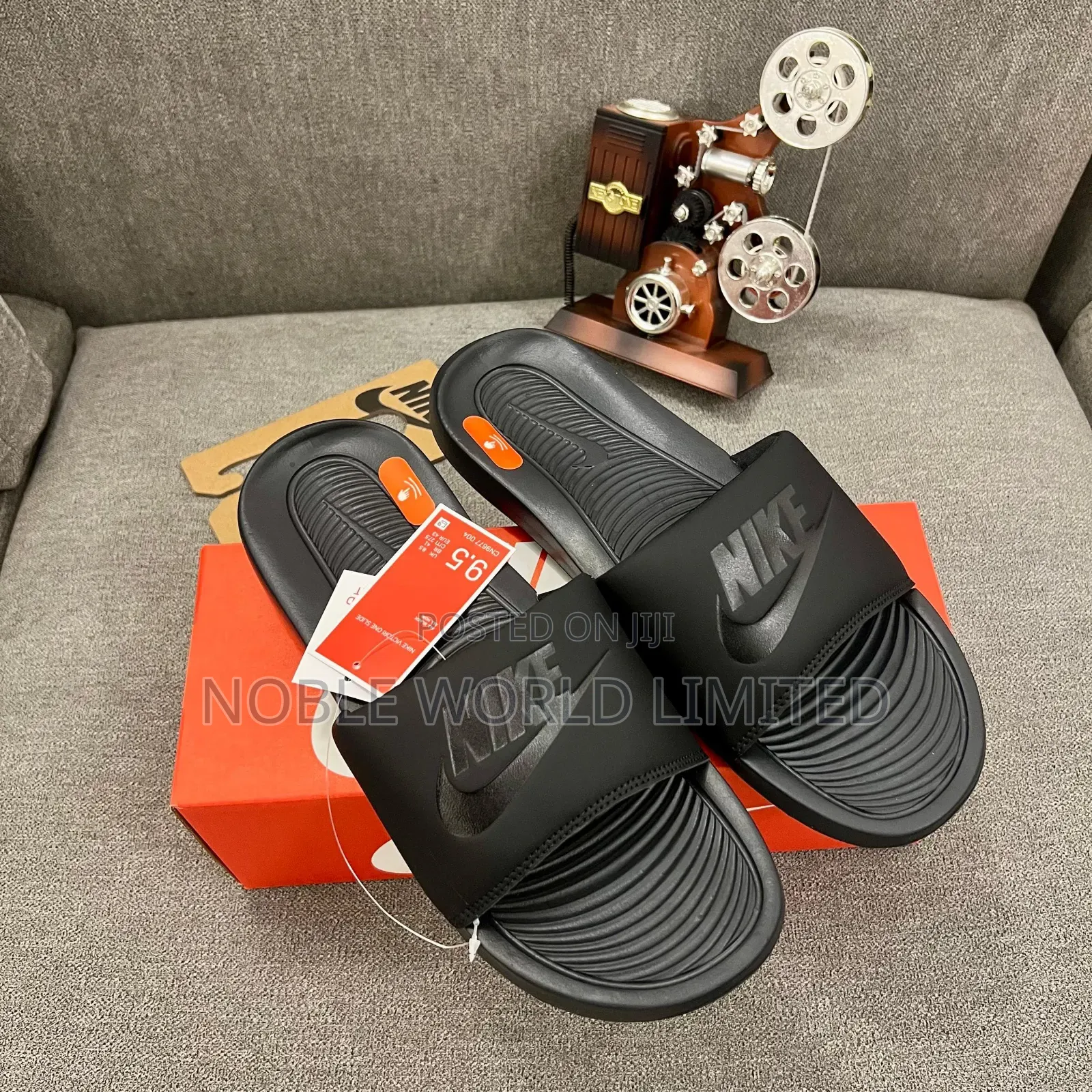 Fully Boxed Original Nike Slides Frank 7d H