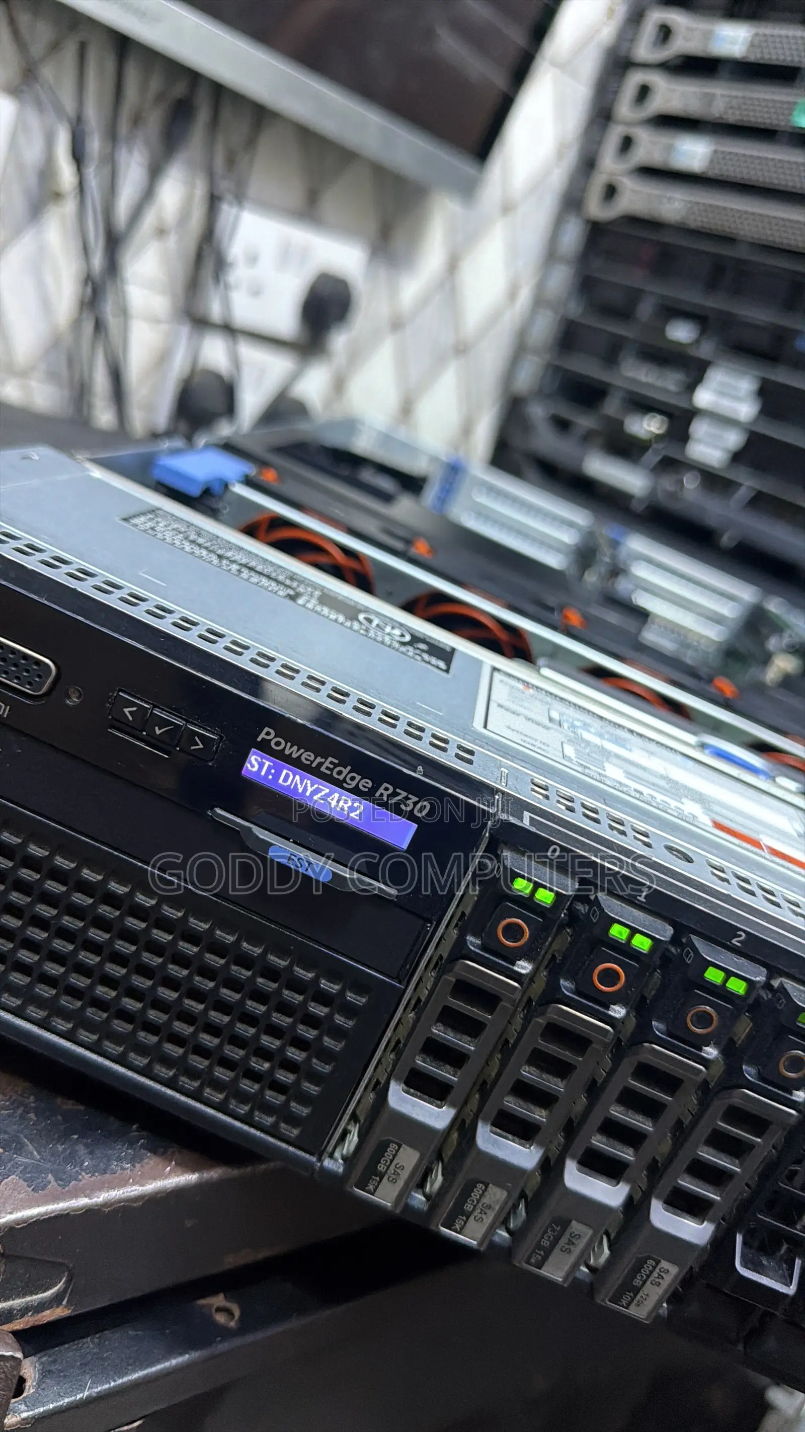 Server Dell PowerEdge R730 32GB Intel Xeon HDD 1T
