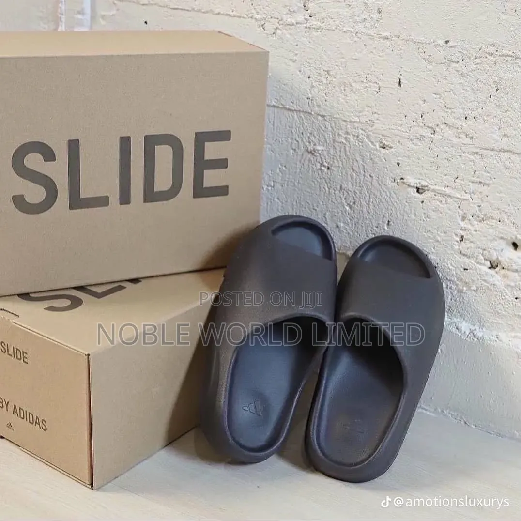 Black/Milk Colour a High Quality Slides Frank 7p