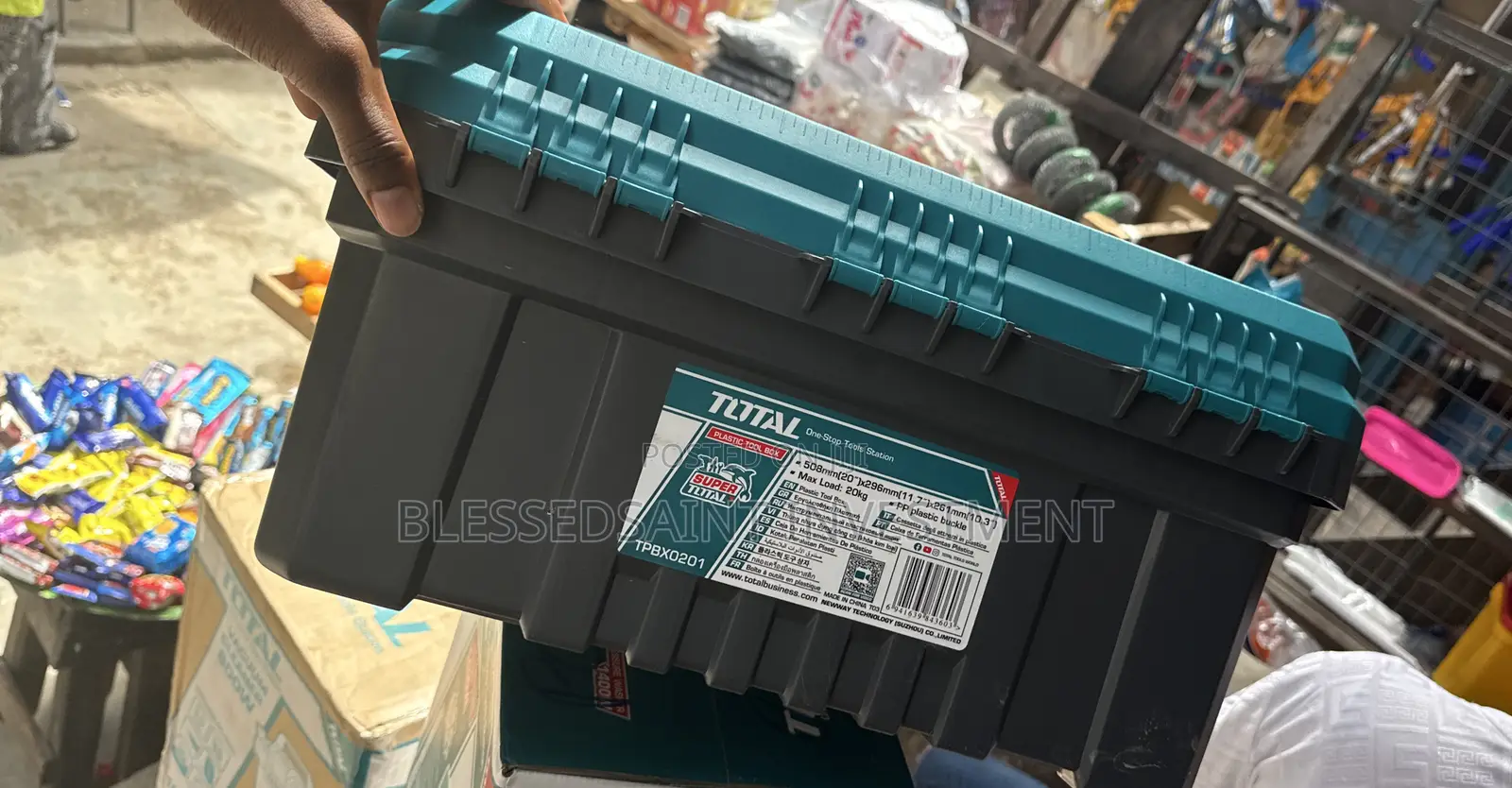 Total Plastic Tools Box 20”