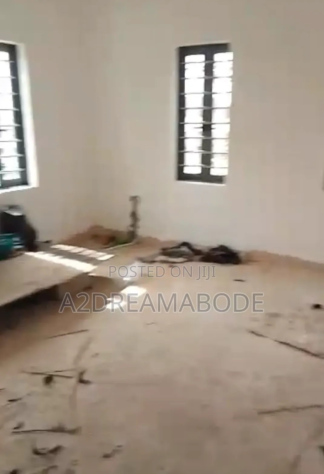 3bdrm Apartment in Gbagada, Millenuim/UPS for rent