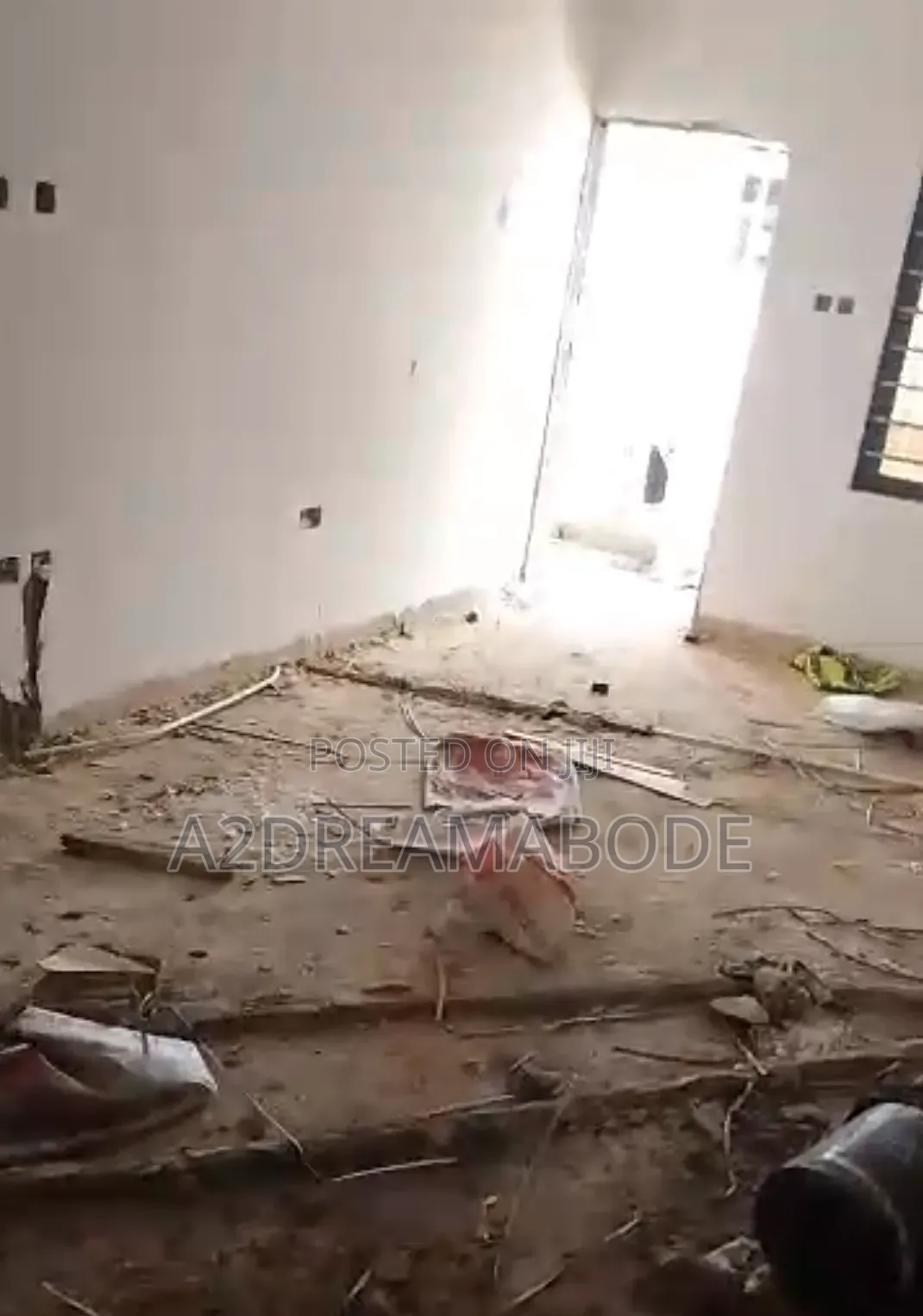3bdrm Apartment in Gbagada, Millenuim/UPS for rent