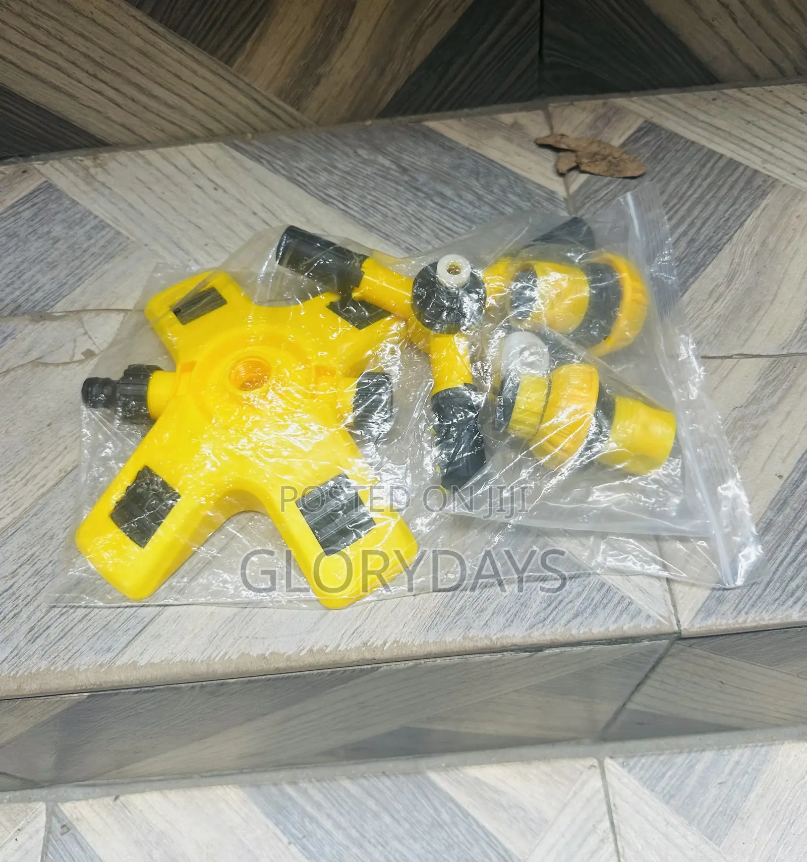 Yellow 360 Sprinkler With Adjustable 3 Arms(Nuzzles Inclusive)