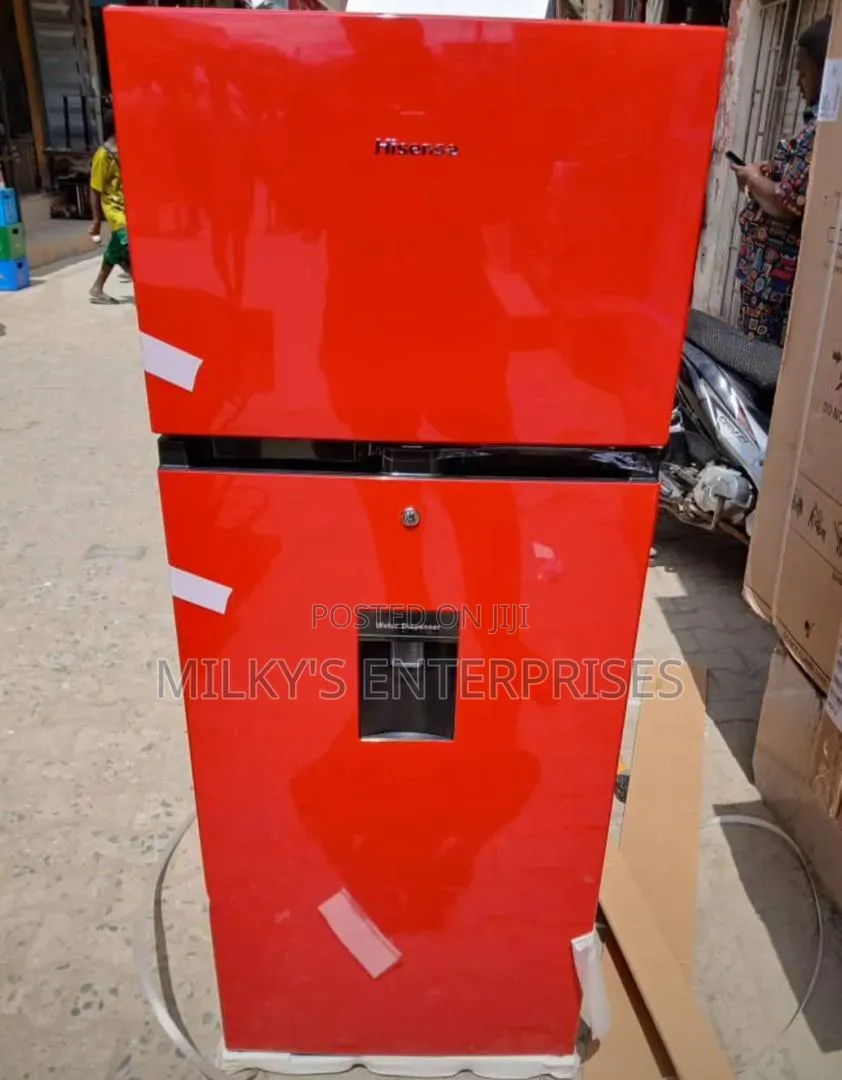 Hisense Double Door Refrigerator With Water Dispenser