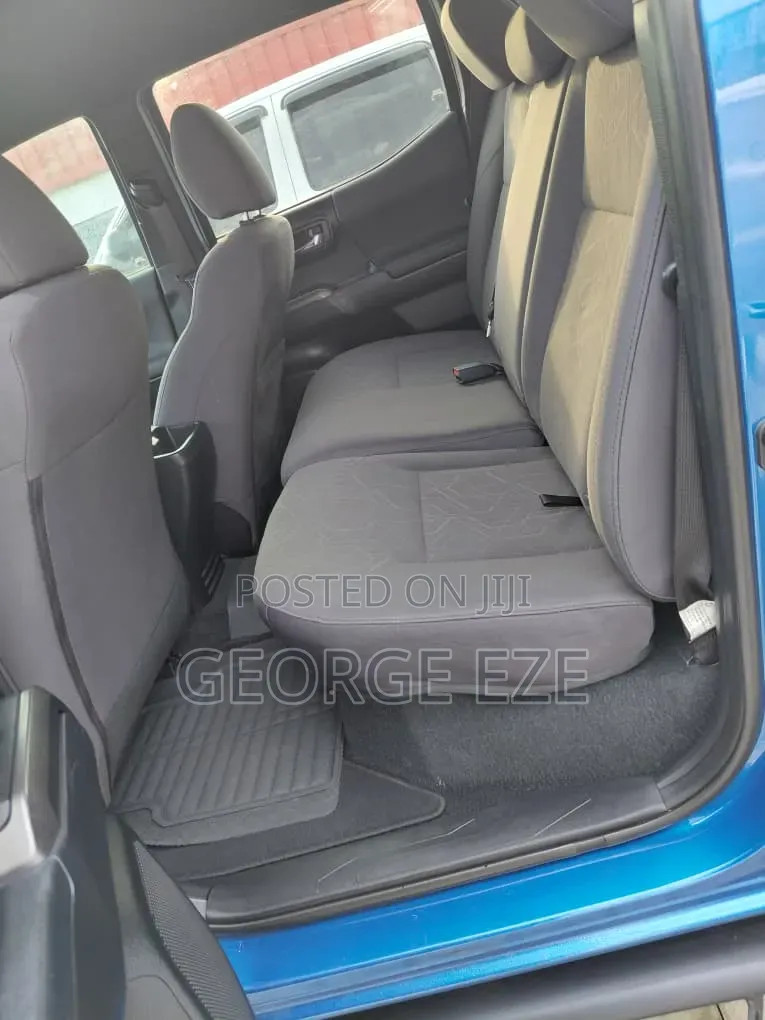 Toyota Tacoma 2023 Blue