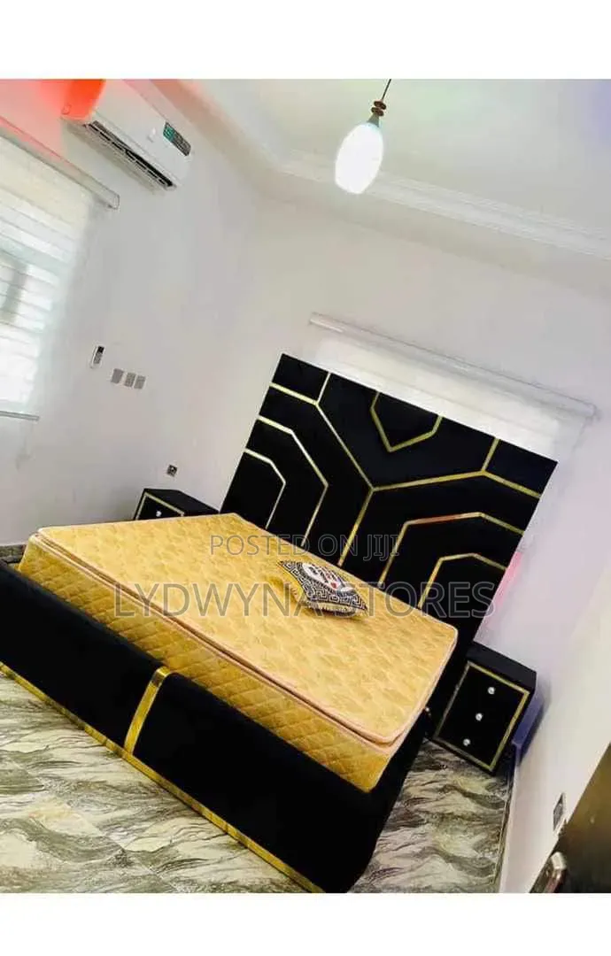 Stunning Quality Complete Set of 6by6 Upholstery Padded Bedframe