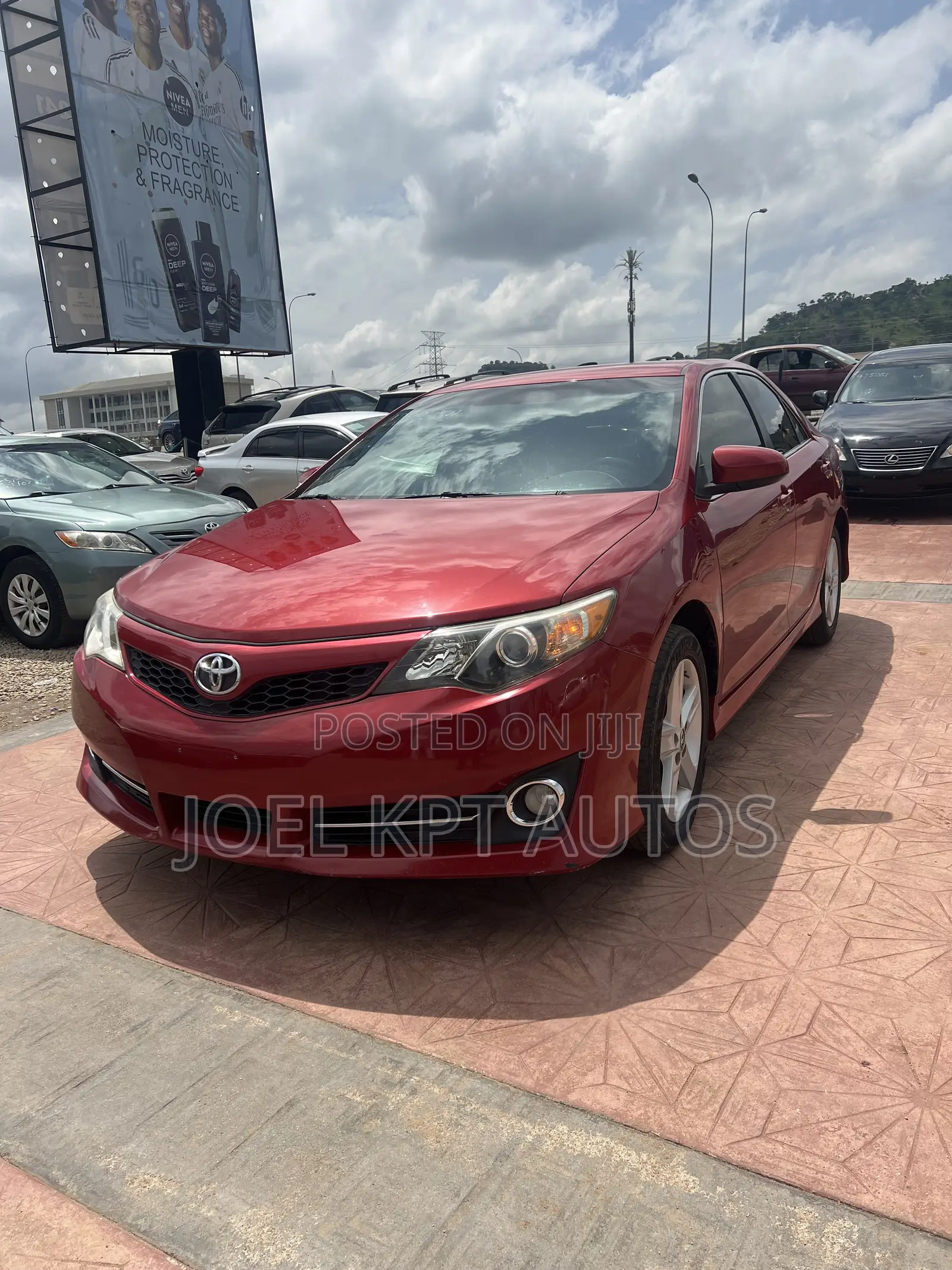 Toyota Camry 2014 Red