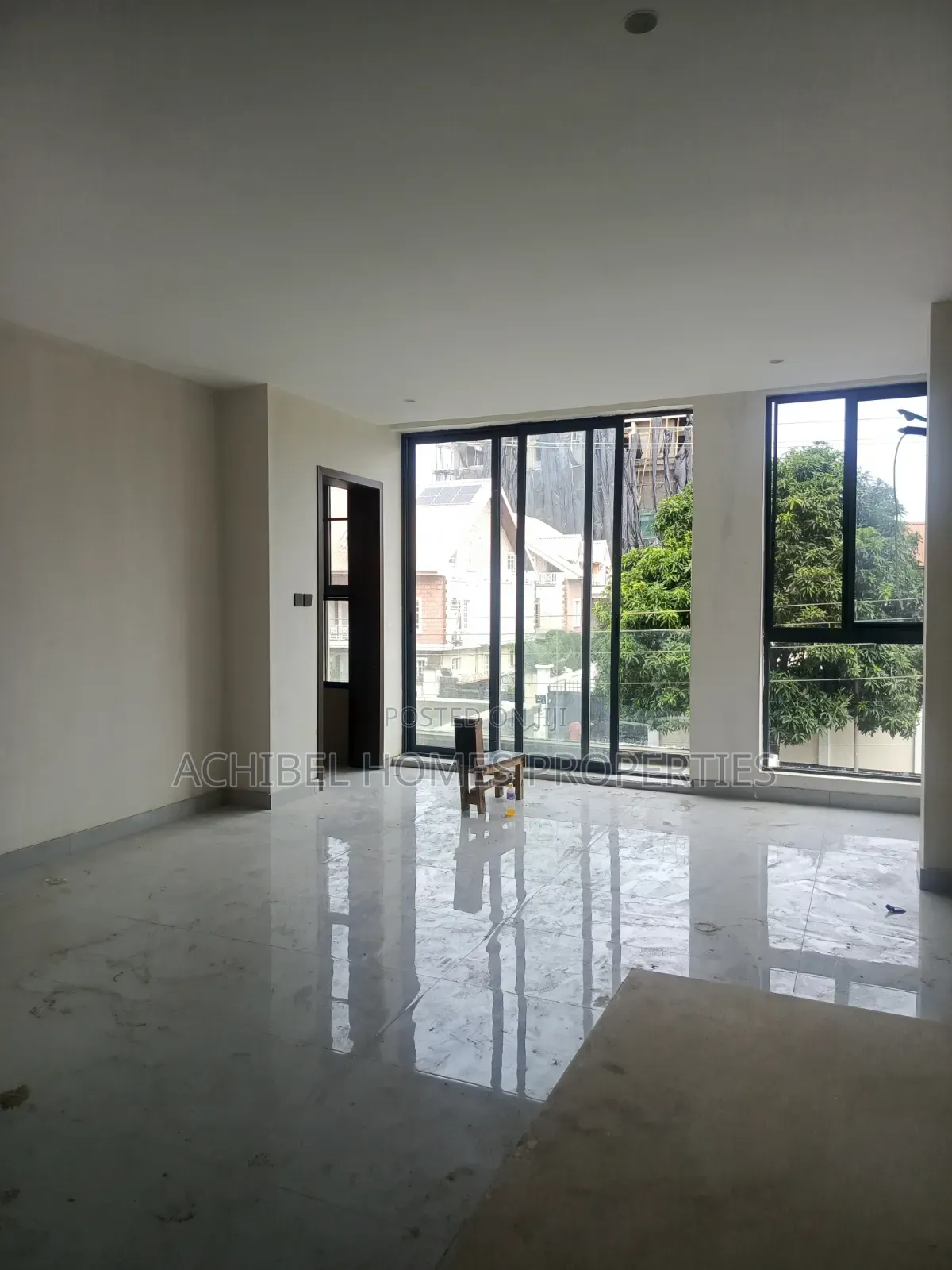 2bdrm Apartment in Off Busola Durosimi, Lekki Phase 1 for sale
