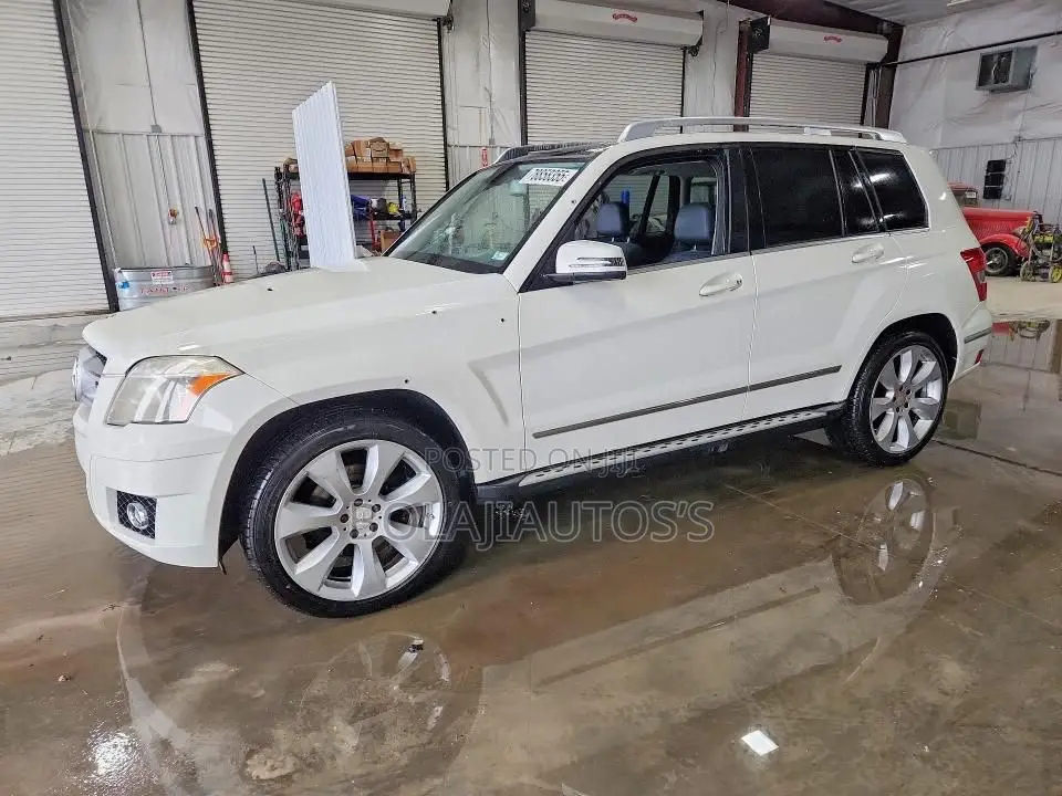 Mercedes-Benz GLK-Class 350 4MATIC 2011 White