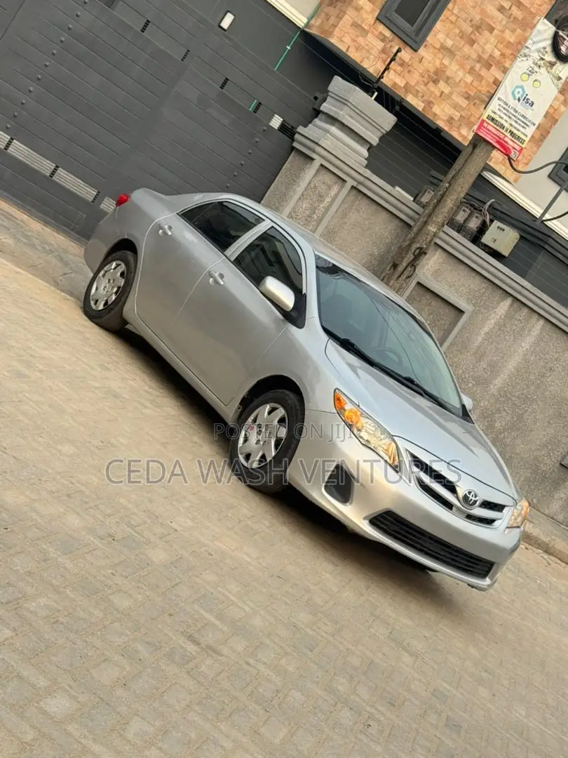 Toyota Corolla 2013 Silver