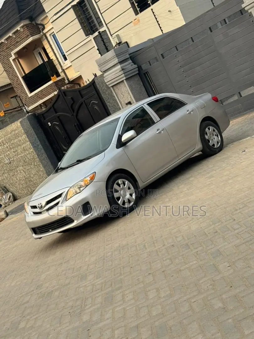 Toyota Corolla 2013 Silver