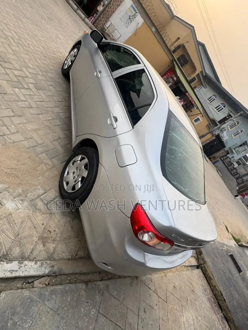 Toyota Corolla 2013 Silver