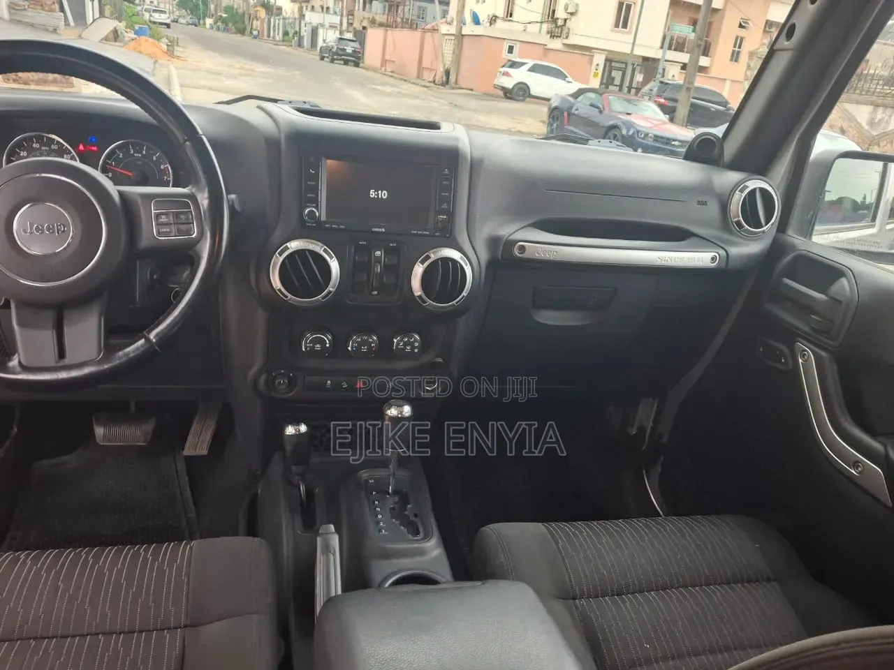 Jeep Wrangler Unlimited Sahara 2011 Silver