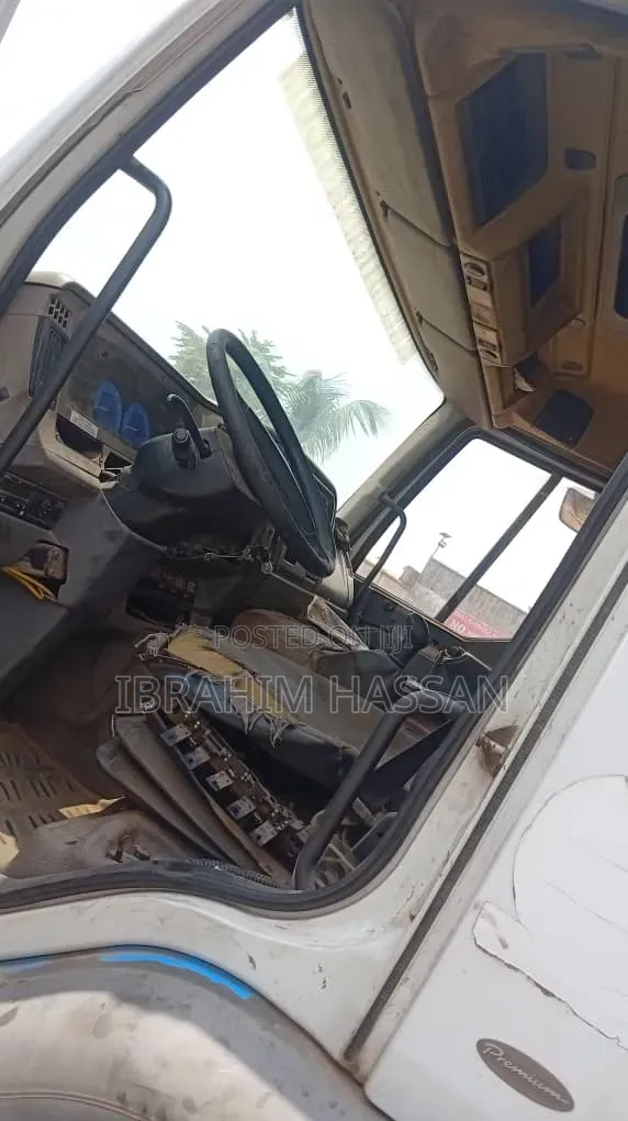 Nigerian Used Bobtail Available for Sale in Abuja