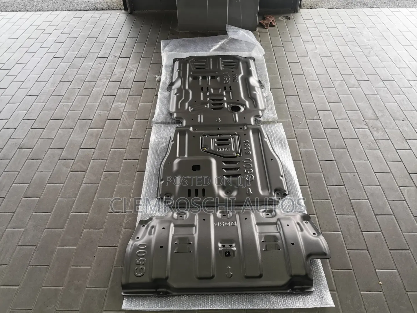 High Quality Certified Complete Brand New Under Engine Cover G63, G500