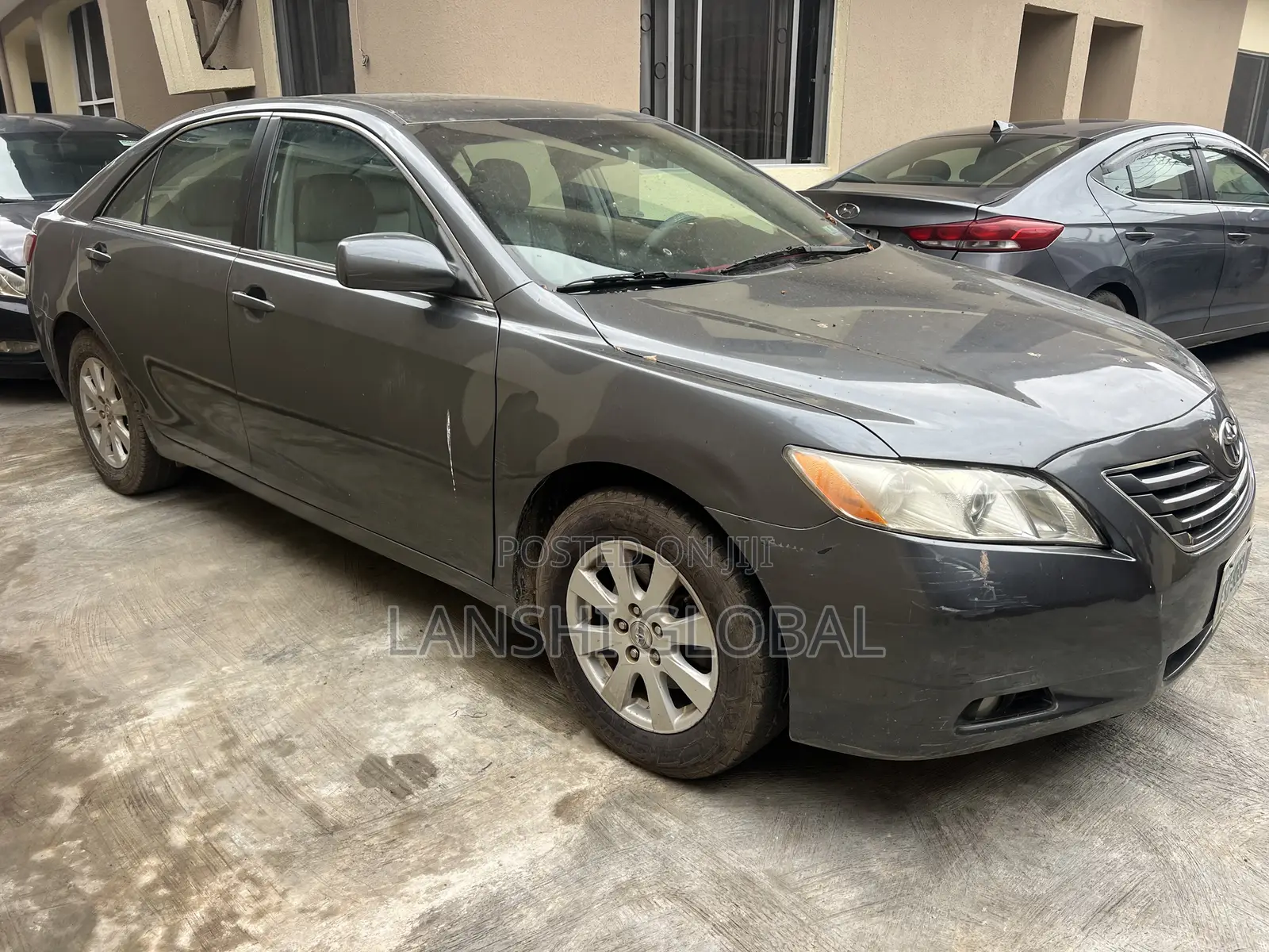 Toyota Camry XLE 4dr Sedan (2.4L 4cyl 5A) 2009 Gray