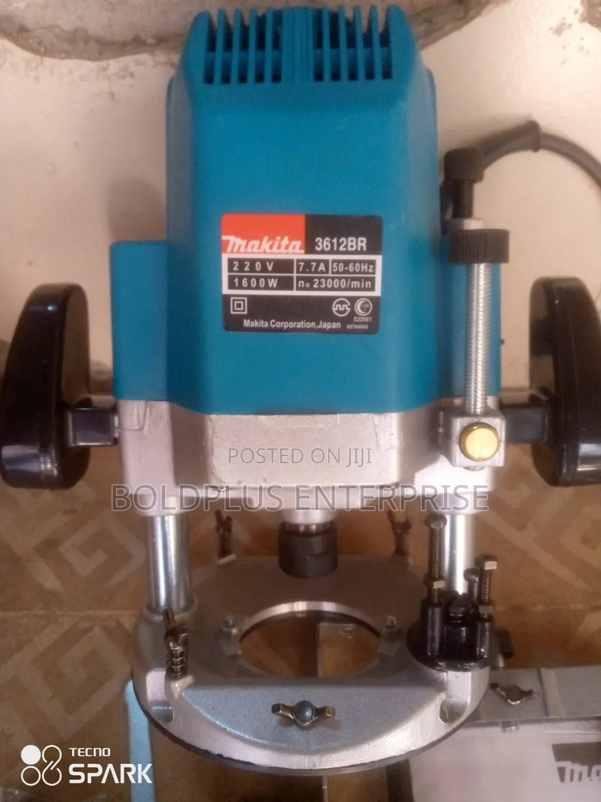 12 Inches Makita Router Machine