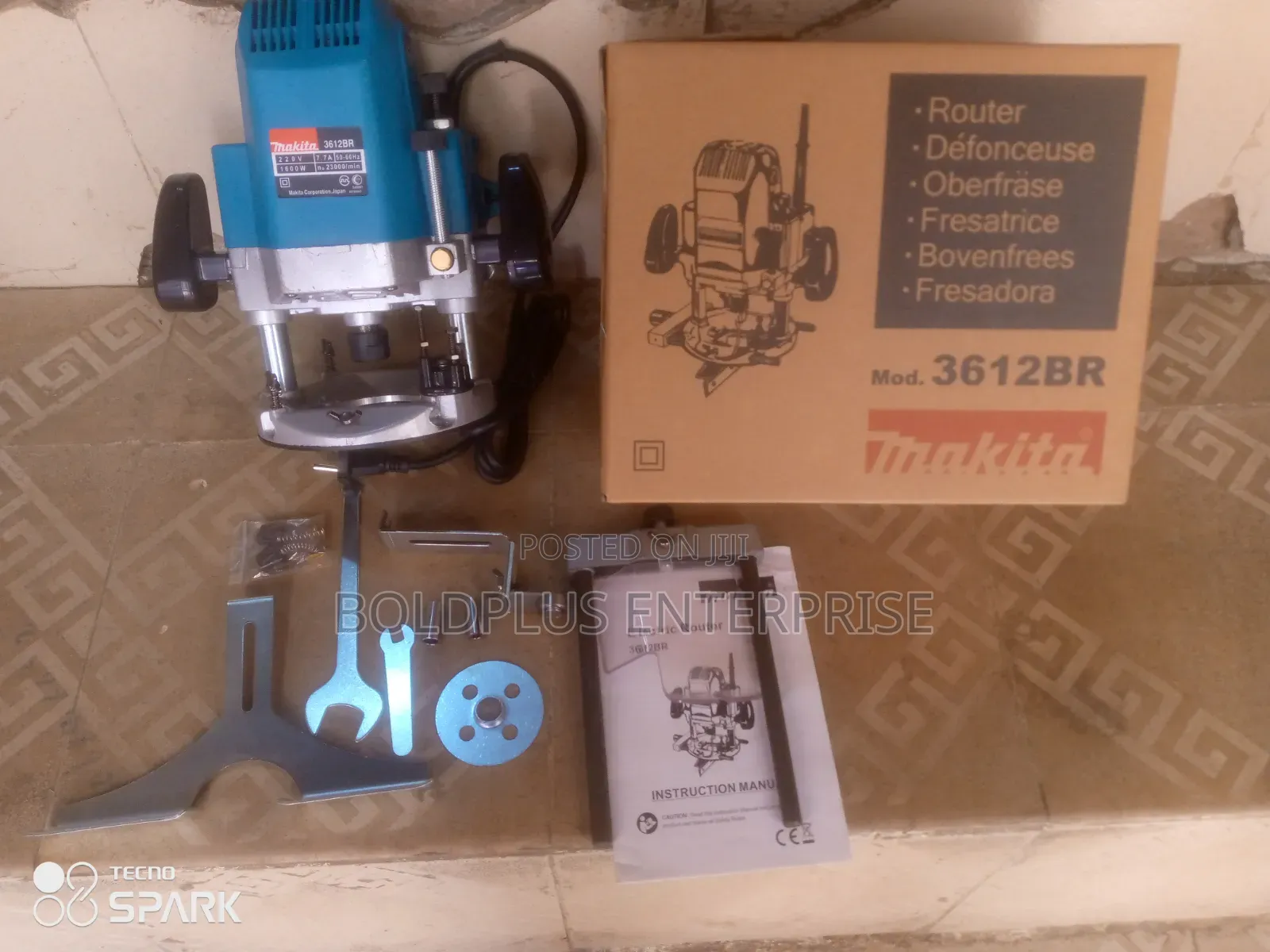 12 Inches Makita Router Machine