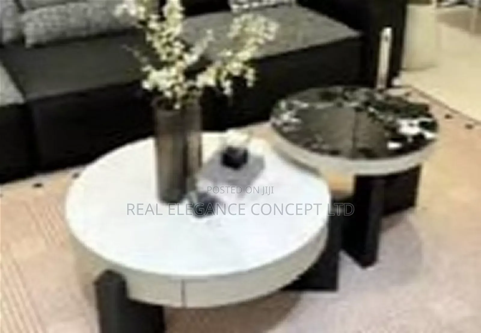 Standard Quality Modern Centre Table