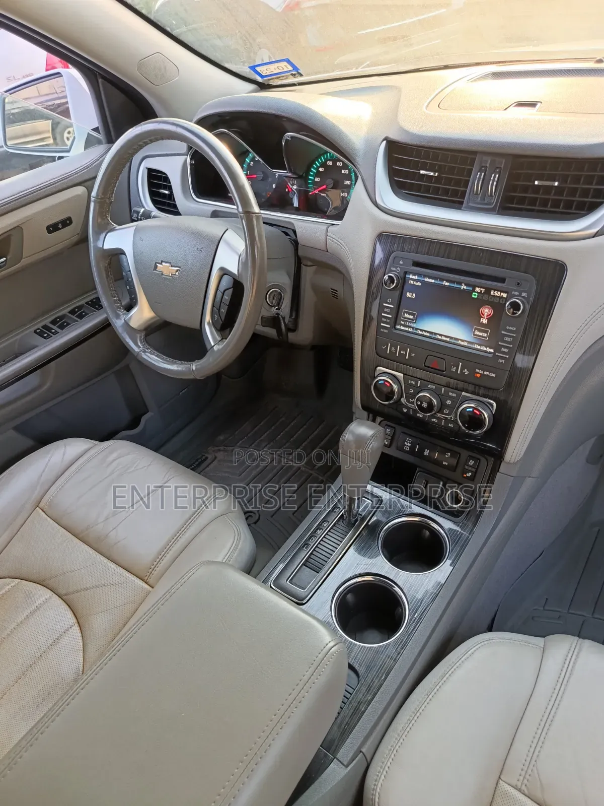 Chevrolet Traverse 2017 White