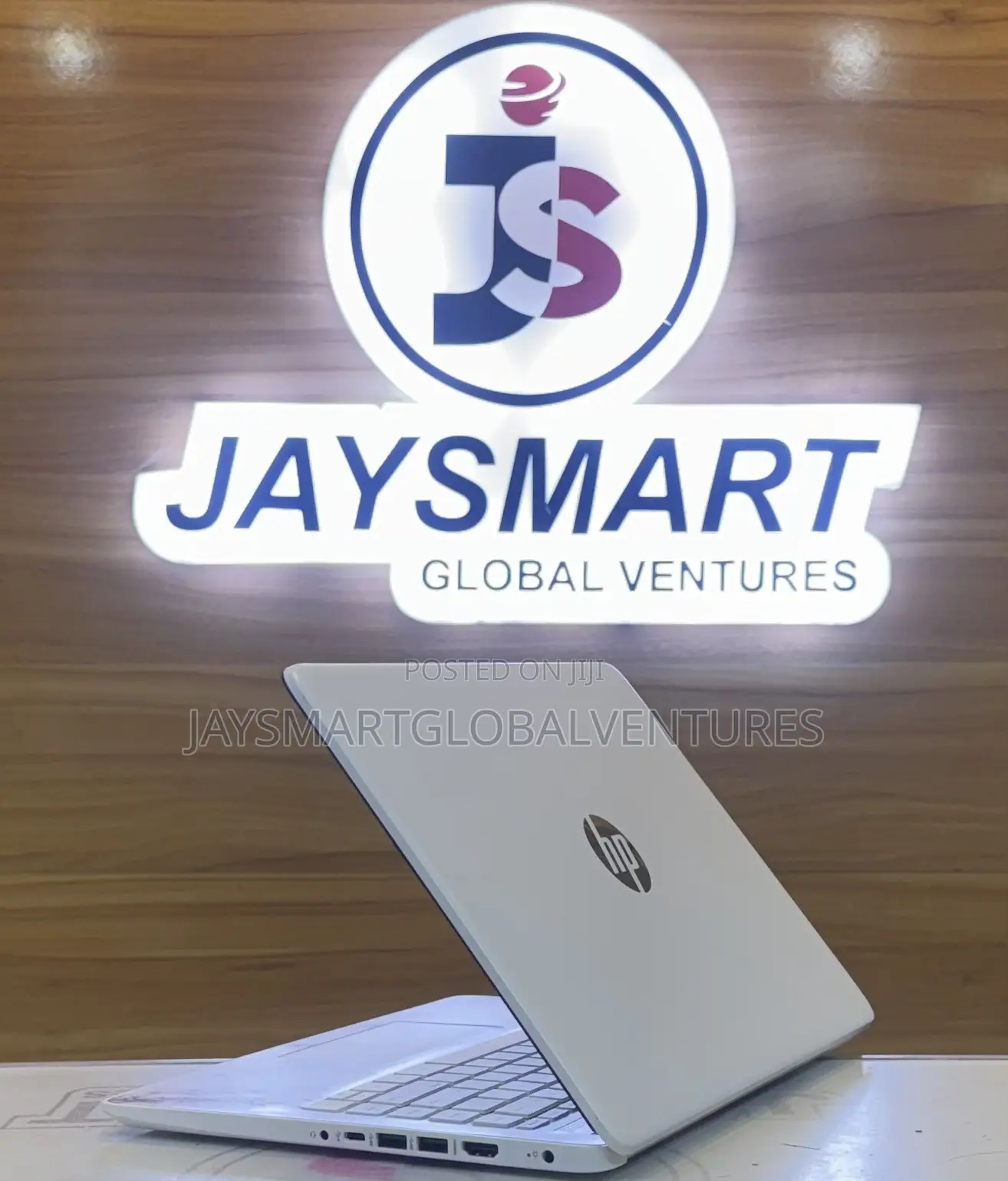 Laptop HP 14S 4GB Intel SSD 60GB