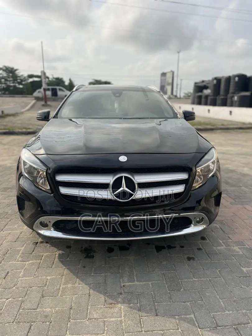 Mercedes-Benz GLA 250 2017 Black
