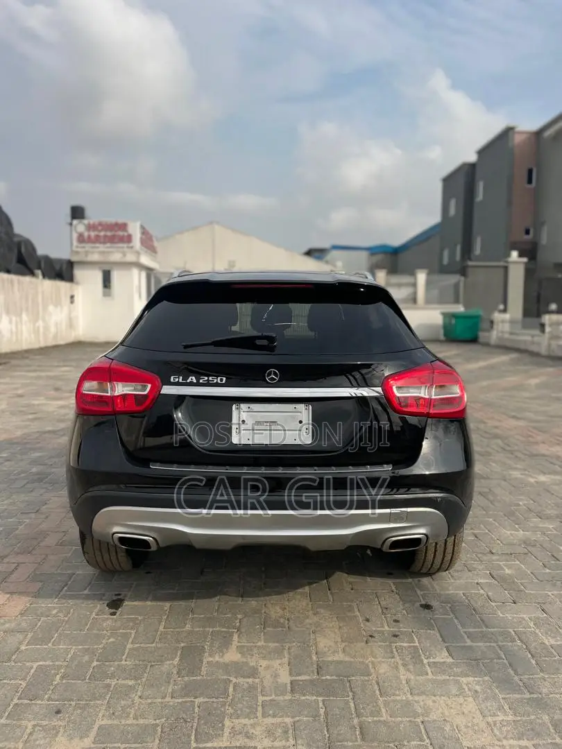 Mercedes-Benz GLA 250 2017 Black
