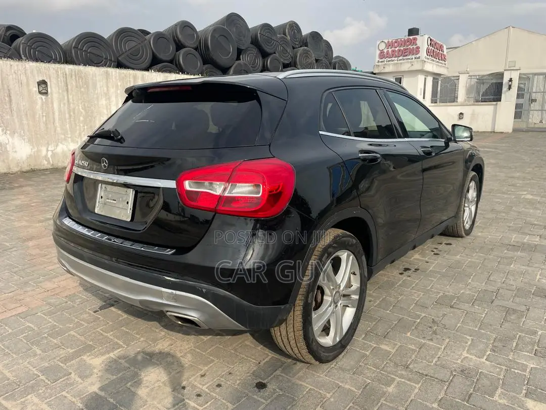 Mercedes-Benz GLA 250 2017 Black