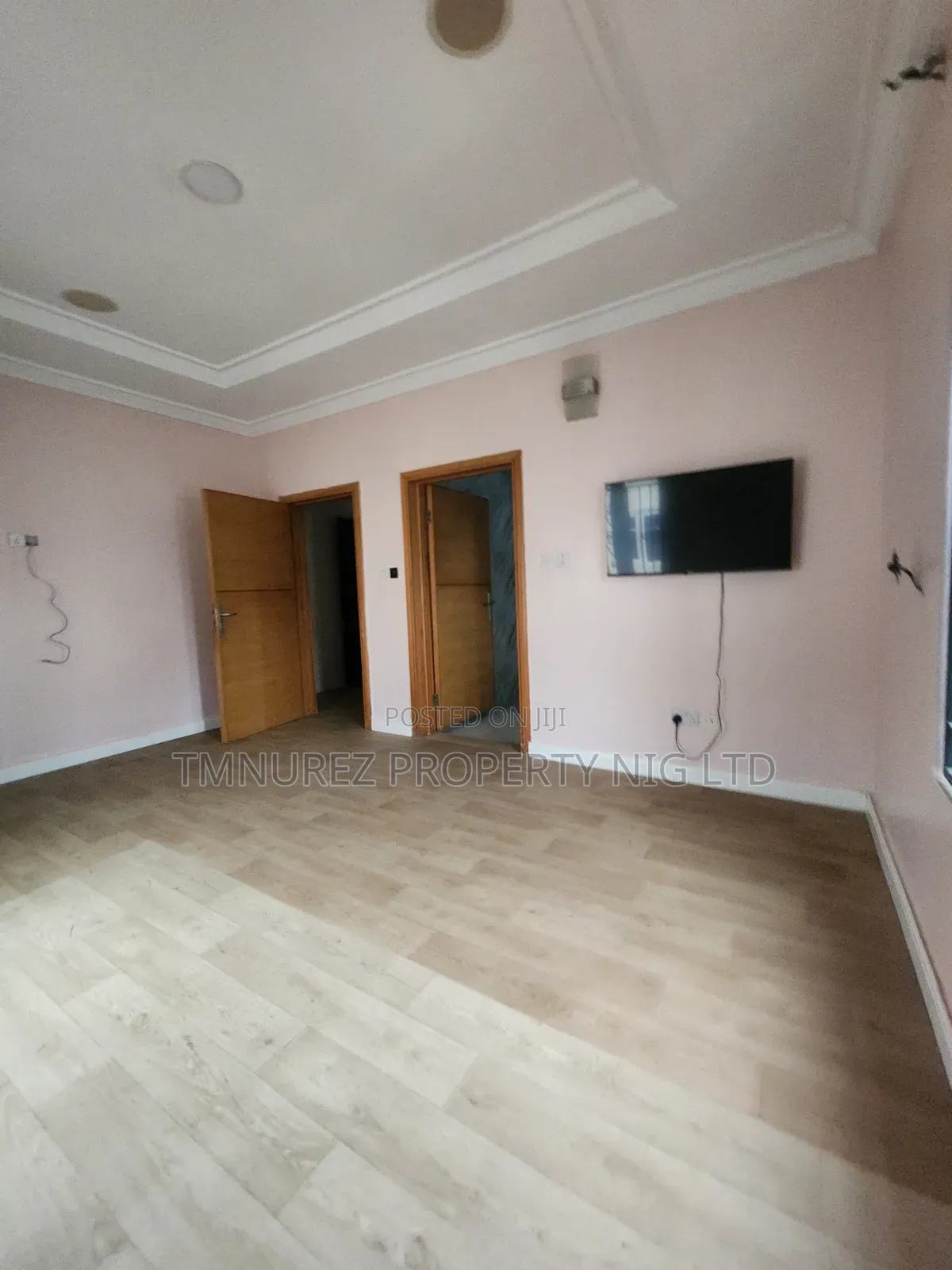 Studio Apartment in Chevron for rent