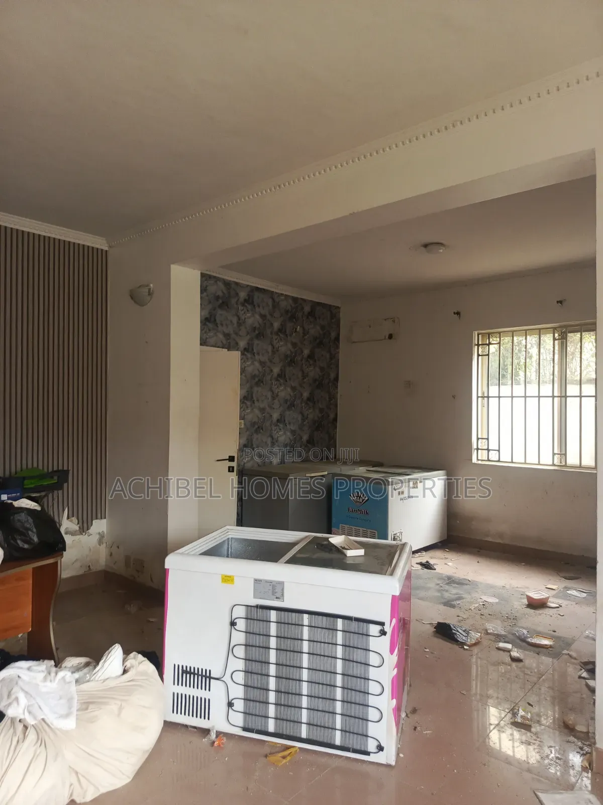 4 Bedroom Duplex With 2 Rooms Bq in Lekki Phase 1