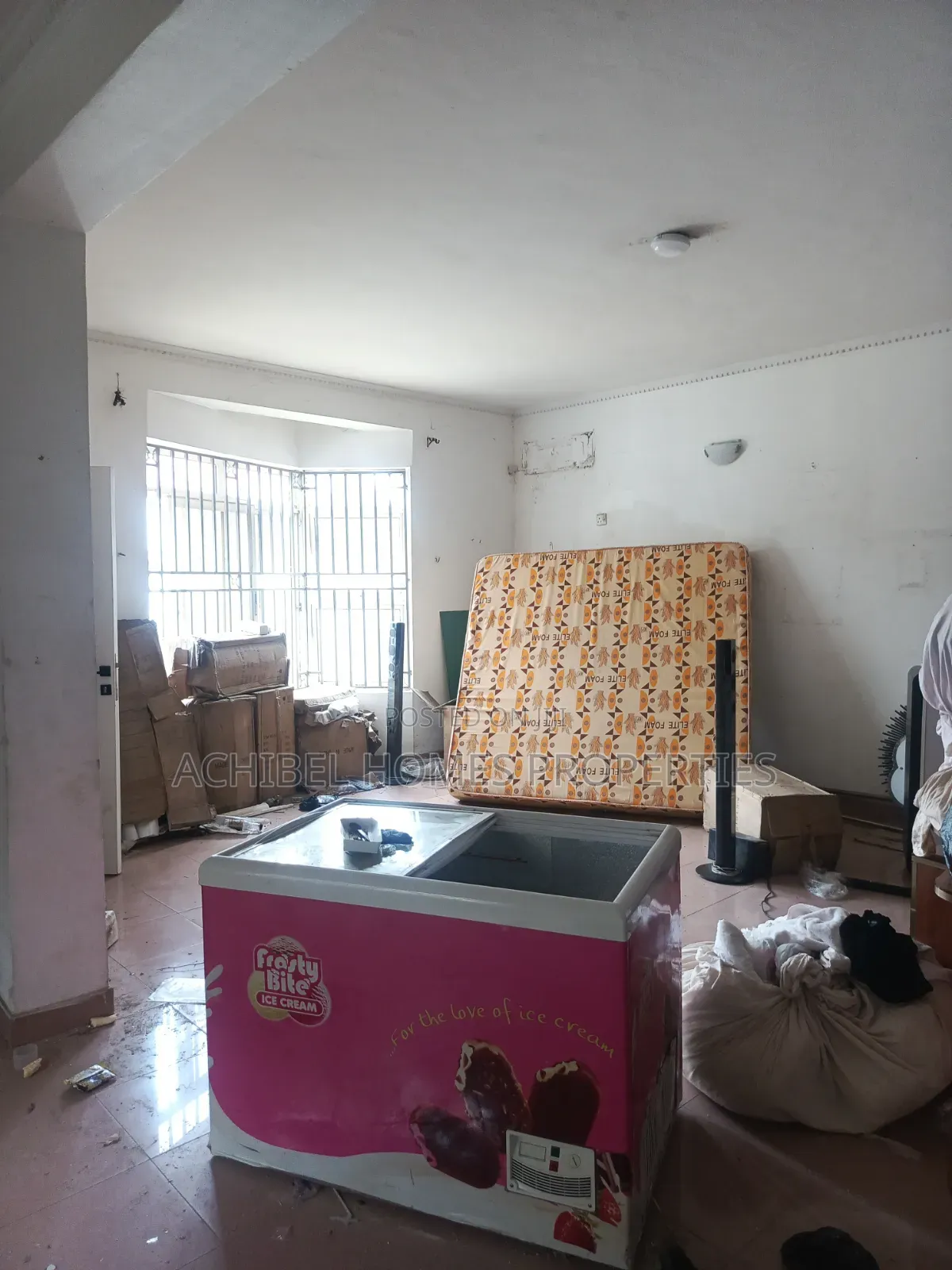 4 Bedroom Duplex With 2 Rooms Bq in Lekki Phase 1