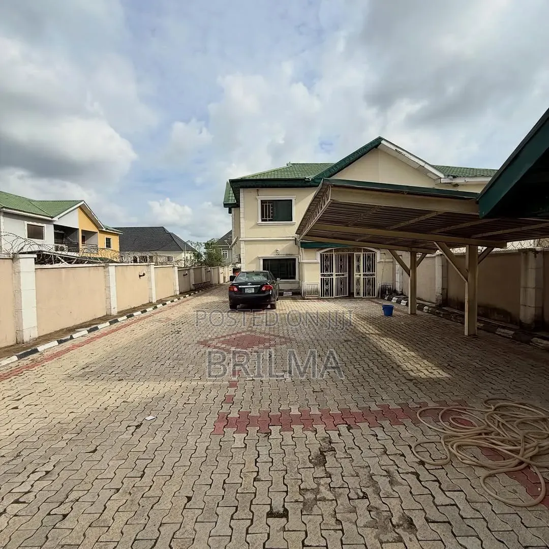 4bdrm Duplex in Dawaki for sale