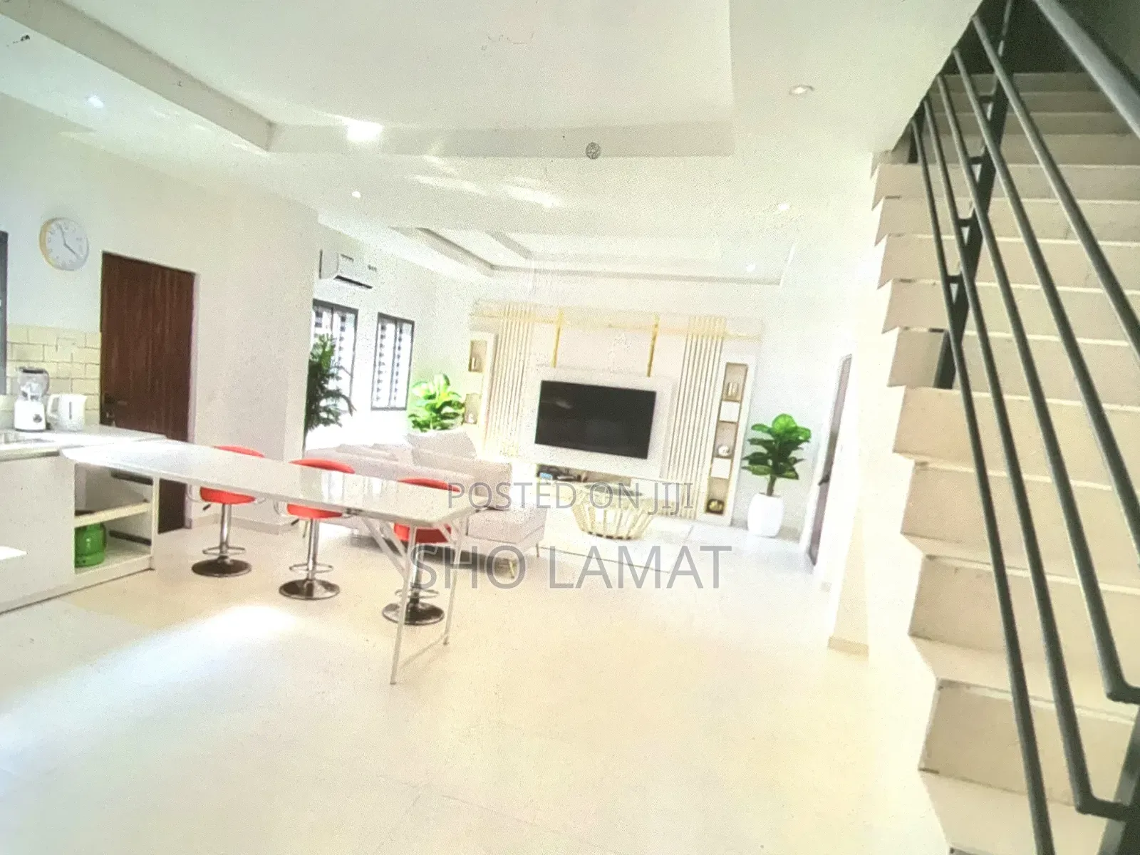 3bdrm Maisonette in Lekki Phase 1 for sale