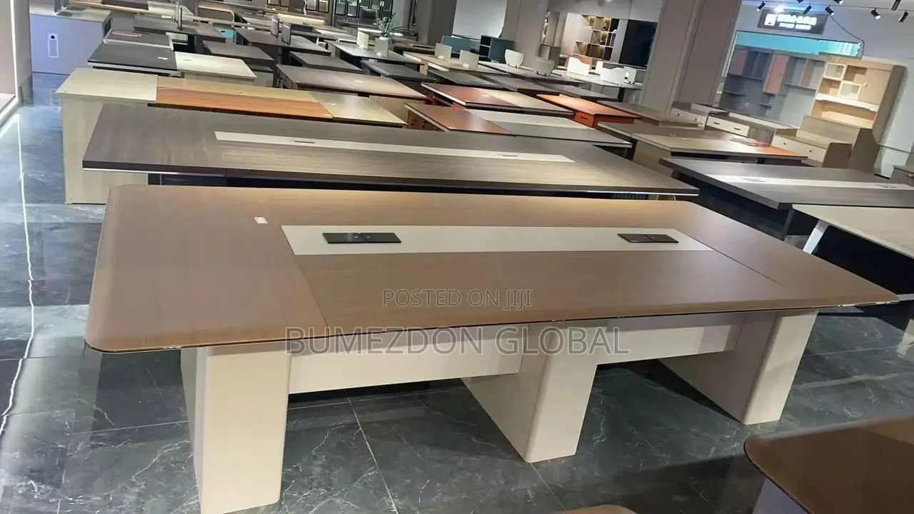 Executive Conference Table – Modern Boardroom Meeting Table for Office