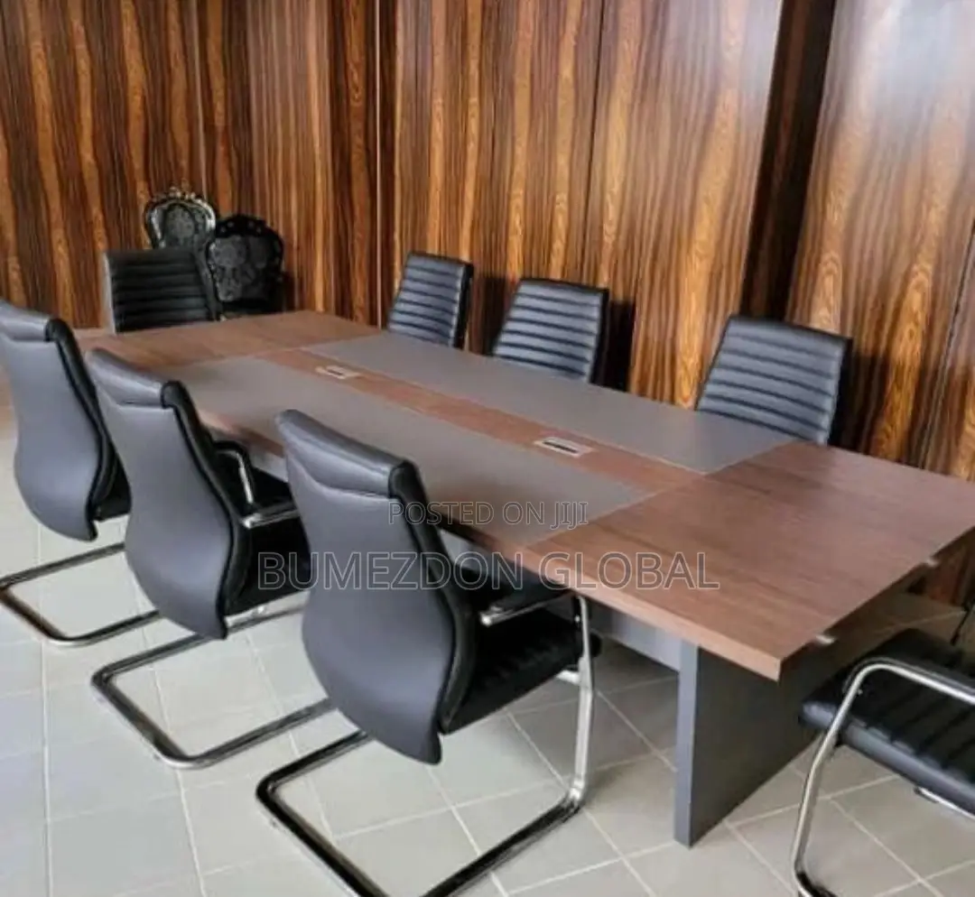 Executive Conference Table – Modern Boardroom Meeting Table for Office
