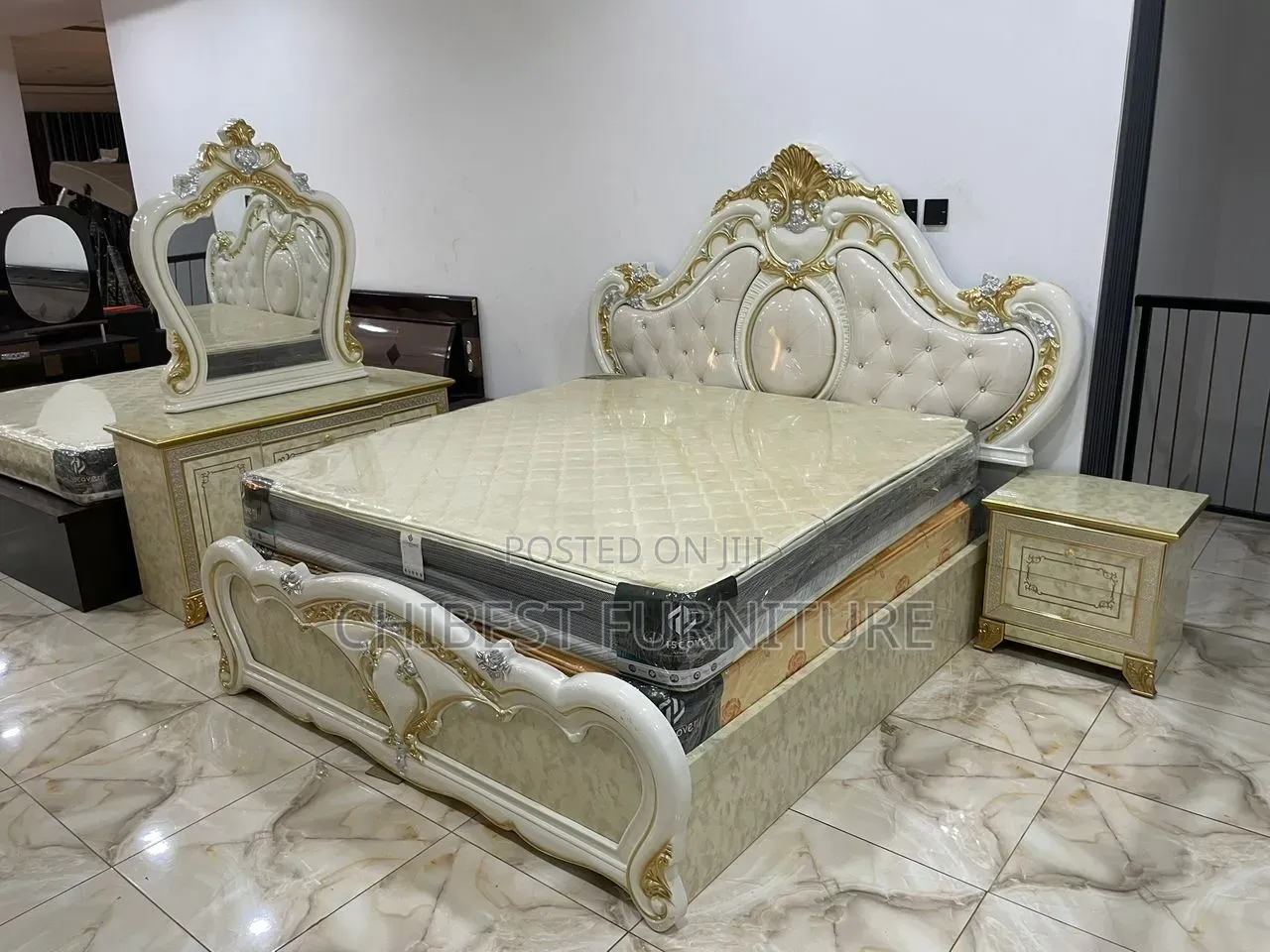 Imported 6by7 Set of Bed Available for Sale.