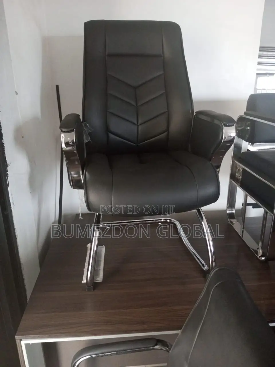 Luxury Executive Office Chair – High Back Ergonomic Leather