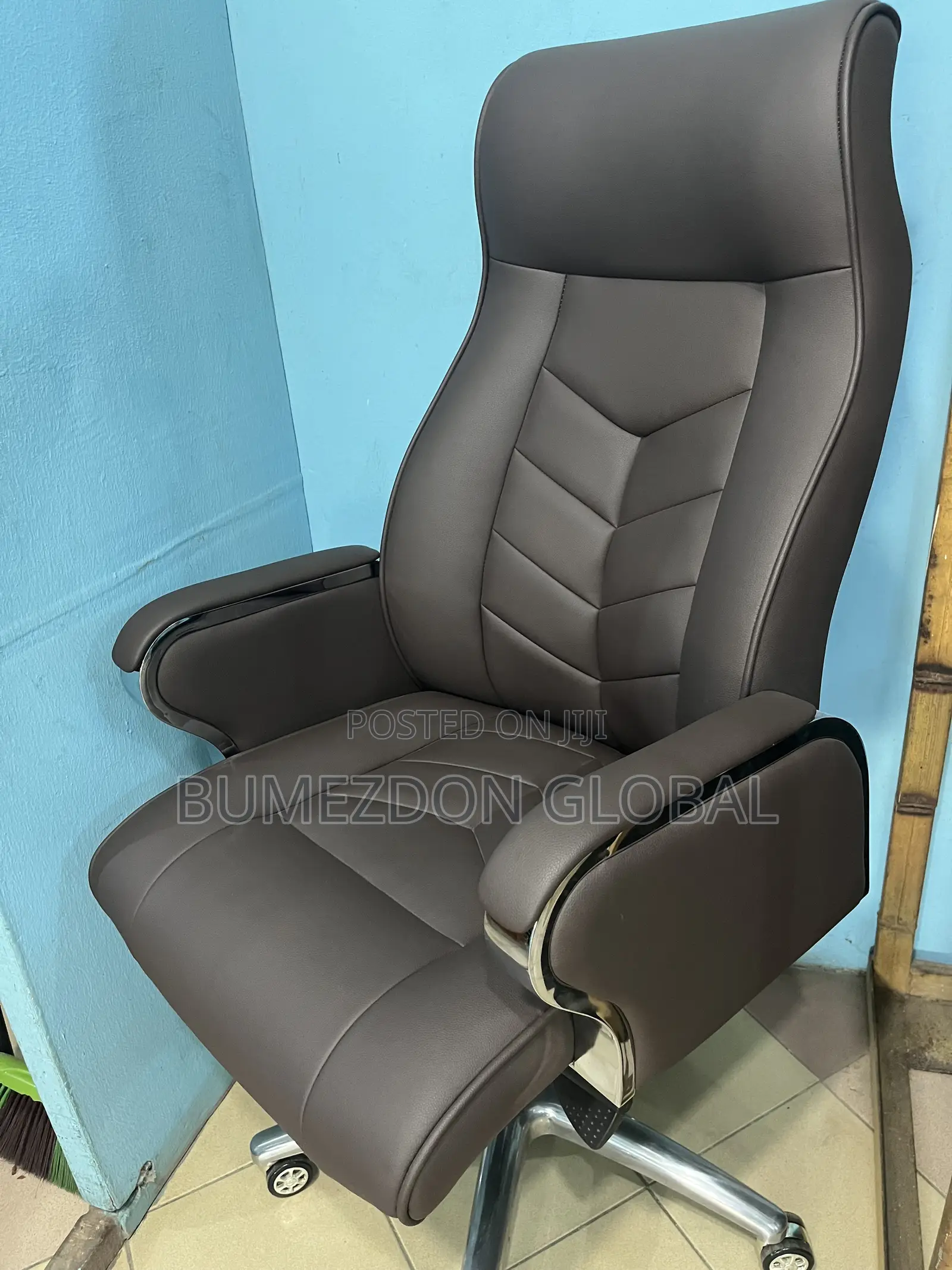 Luxury Executive Office Chair – High Back Ergonomic Leather