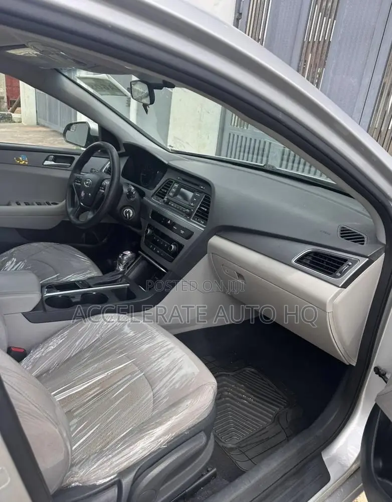Hyundai Sonata Limited 2.0T Seban (2.0L 4cyl 6A) 2017 Silver