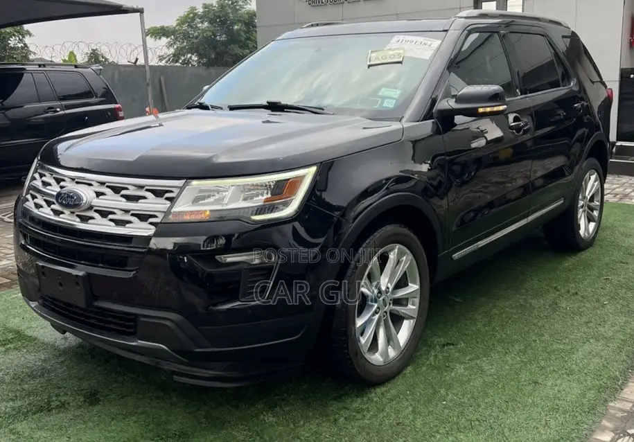 Ford Explorer XLT AWD 2018 Black
