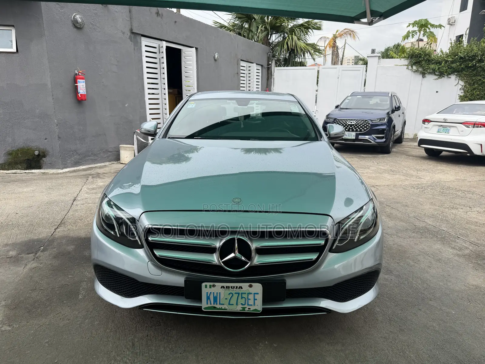Mercedes-Benz E200 2018 Blue