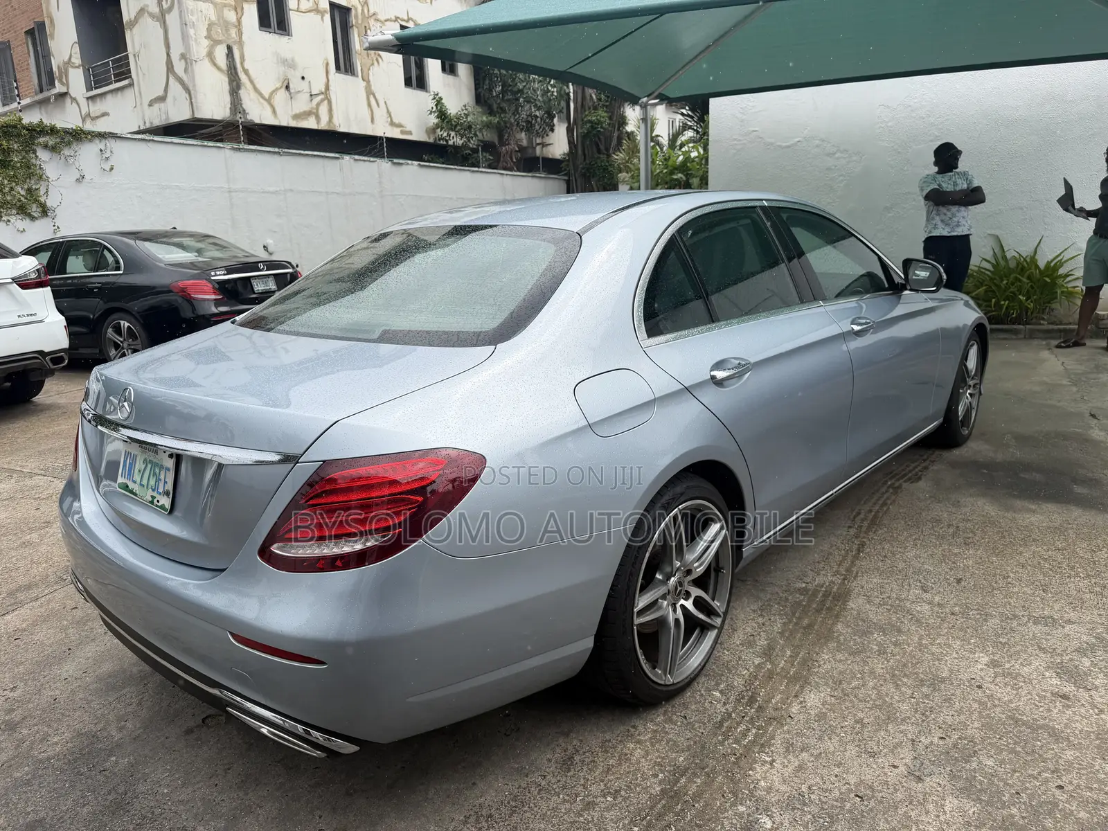 Mercedes-Benz E200 2018 Blue